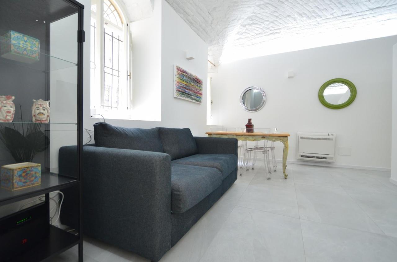 Eleganza Del Riccio Apartment Parma Bagian luar foto