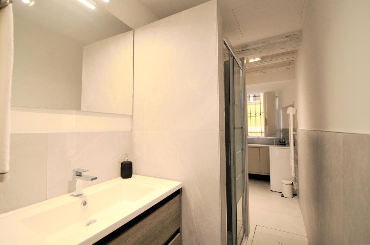 Eleganza Del Riccio Apartment Parma Bagian luar foto